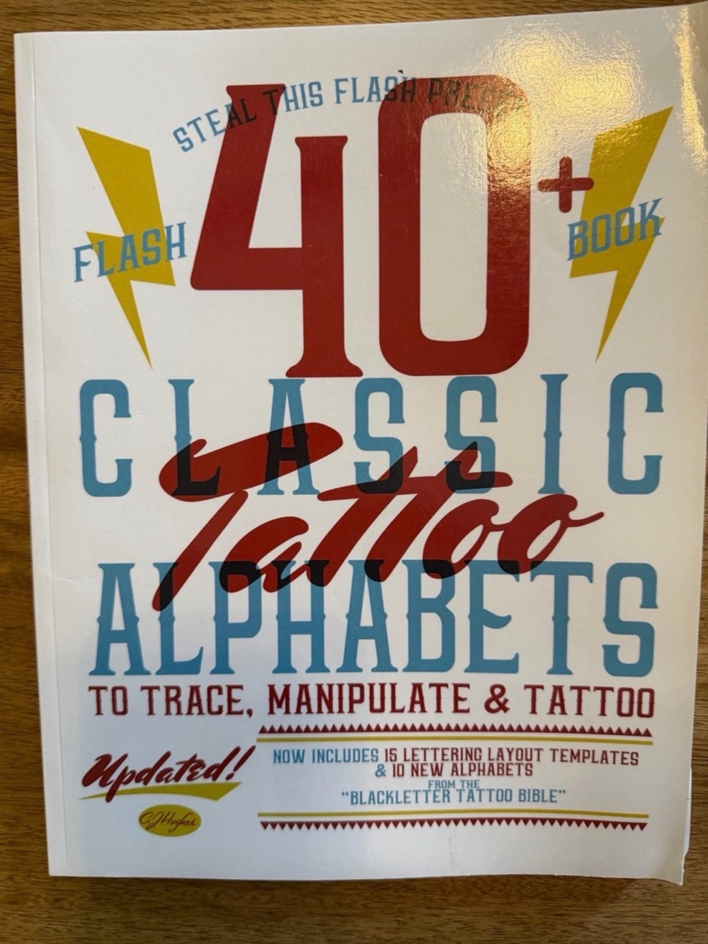 40 Classic Tattoo Alphabets Flash Book - Bold Red & Aqua Cover